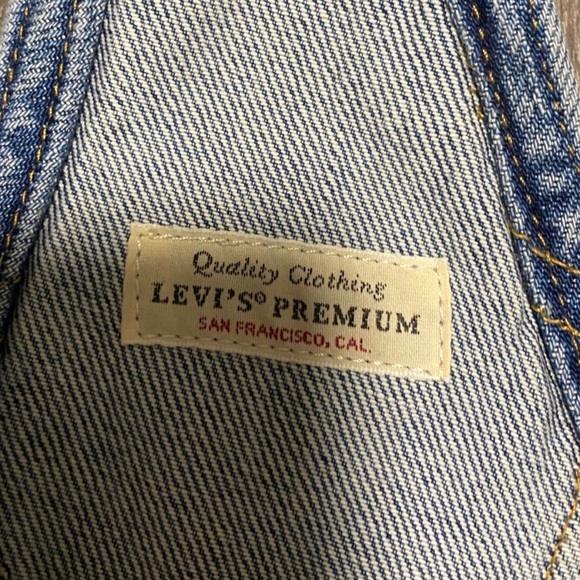 SOLD Levi’s Vintage Denim Shortalls Overalls - Picture 6 of 8
